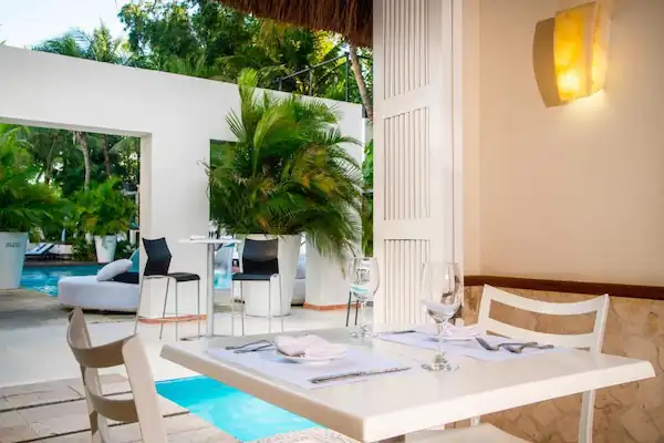 Smart Cancun by Oasis Restaurante