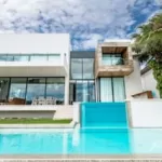 Casa de frente de playa de estilo único