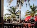 Bar Del Mar Embarcadero Caribbean Carnaval, Blvd. Kukulcan Km 6.5 Bar Del Mar Grill offers hip hop music and nice views, known as the best bar of the resort.